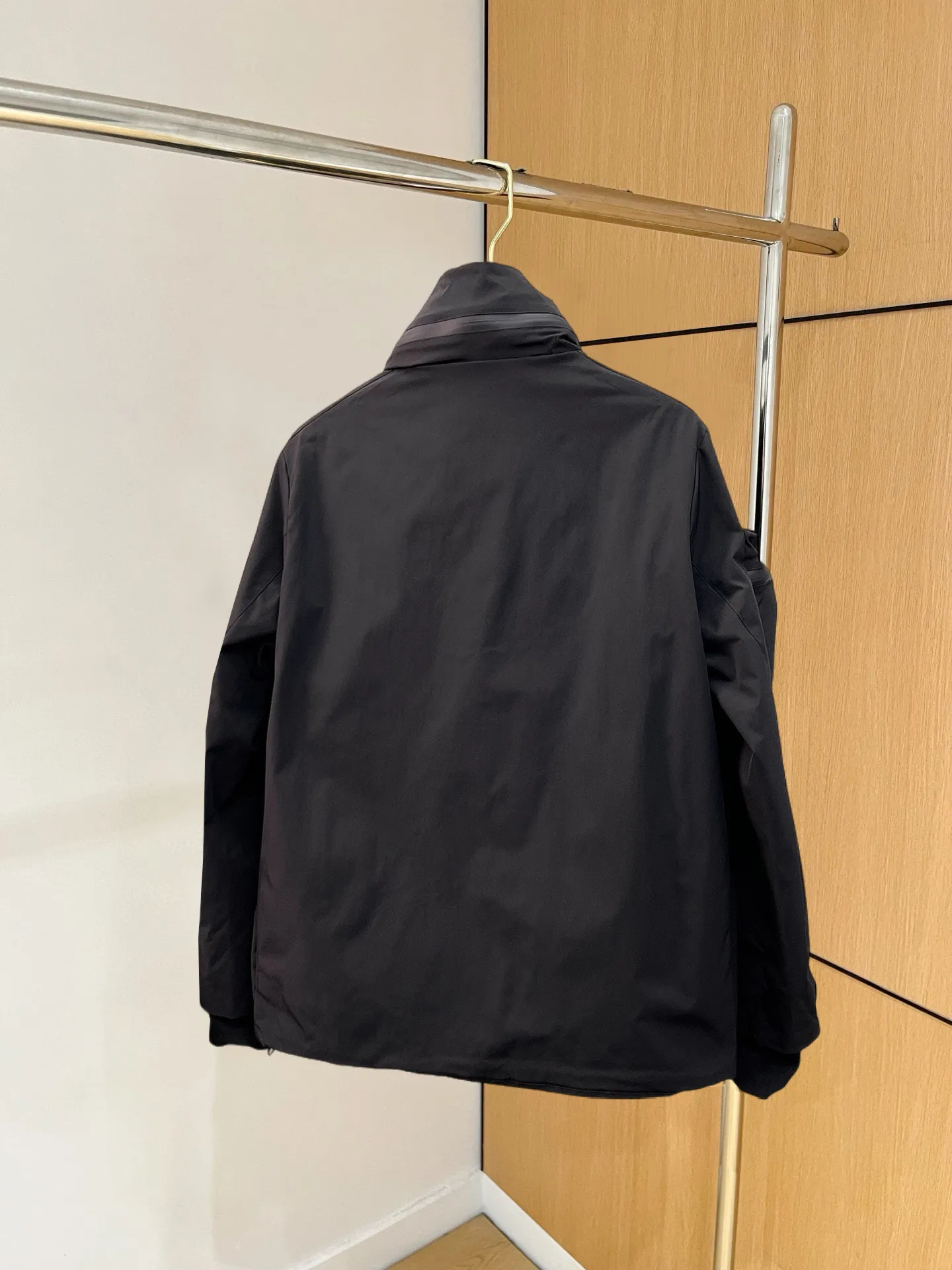 Same Style， ， 2026 New Arrival ， Original Premium Breathable ， ， ， Quality。 ， Sizes：M～3XL